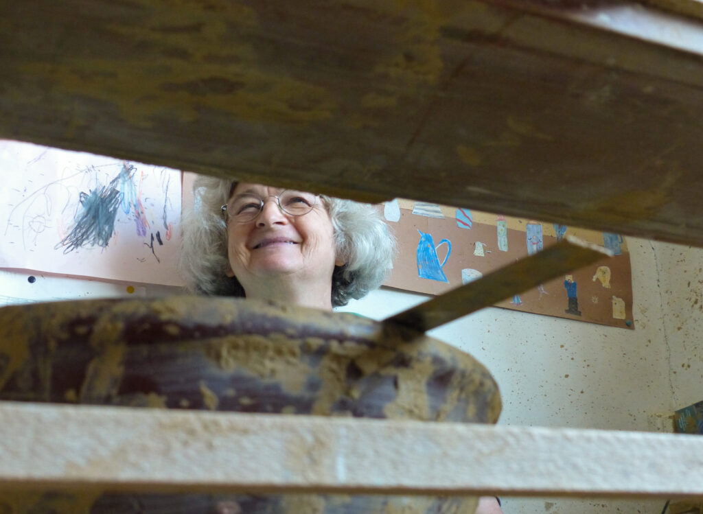 Felicitas Holzgang gardienne de l'héritage céramique de Bonfol